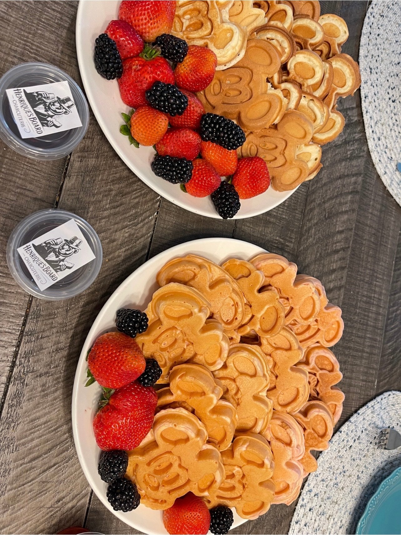 BREAKFAST MICKEY E MINNIE