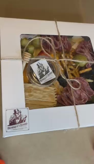 Mini Charcuterie Box – La Petite Board
